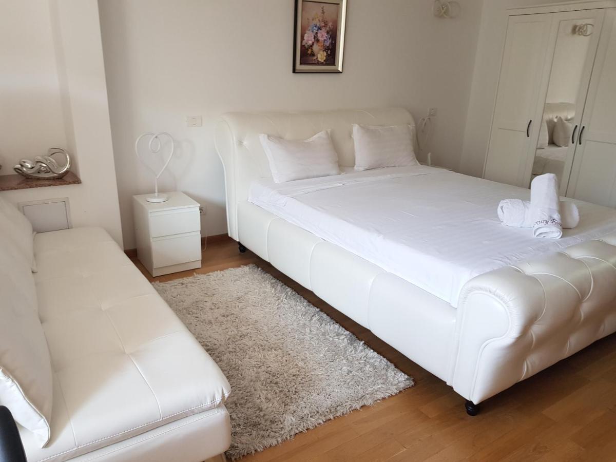 Ritmului Mega Mall Studio Bukarest Kültér fotó